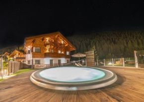 Отель Hotel Comploj Adults only  Сельва-Ди-Валь-Гардена